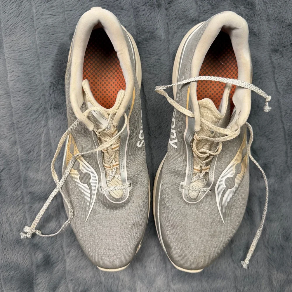 Saucony Kinvara 15 Mens Running Shoes Grey Silver Gold S20967-251 Size 11.5